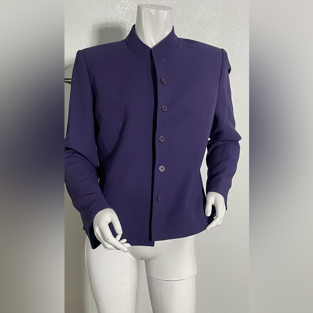 Kasper Purple Lightweight Jacket with Tailored Fit